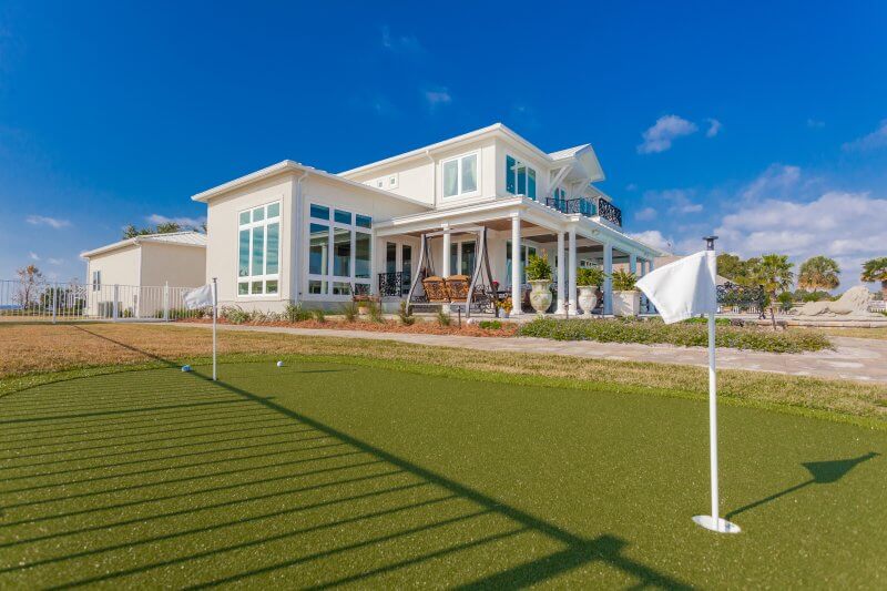 Private putting green