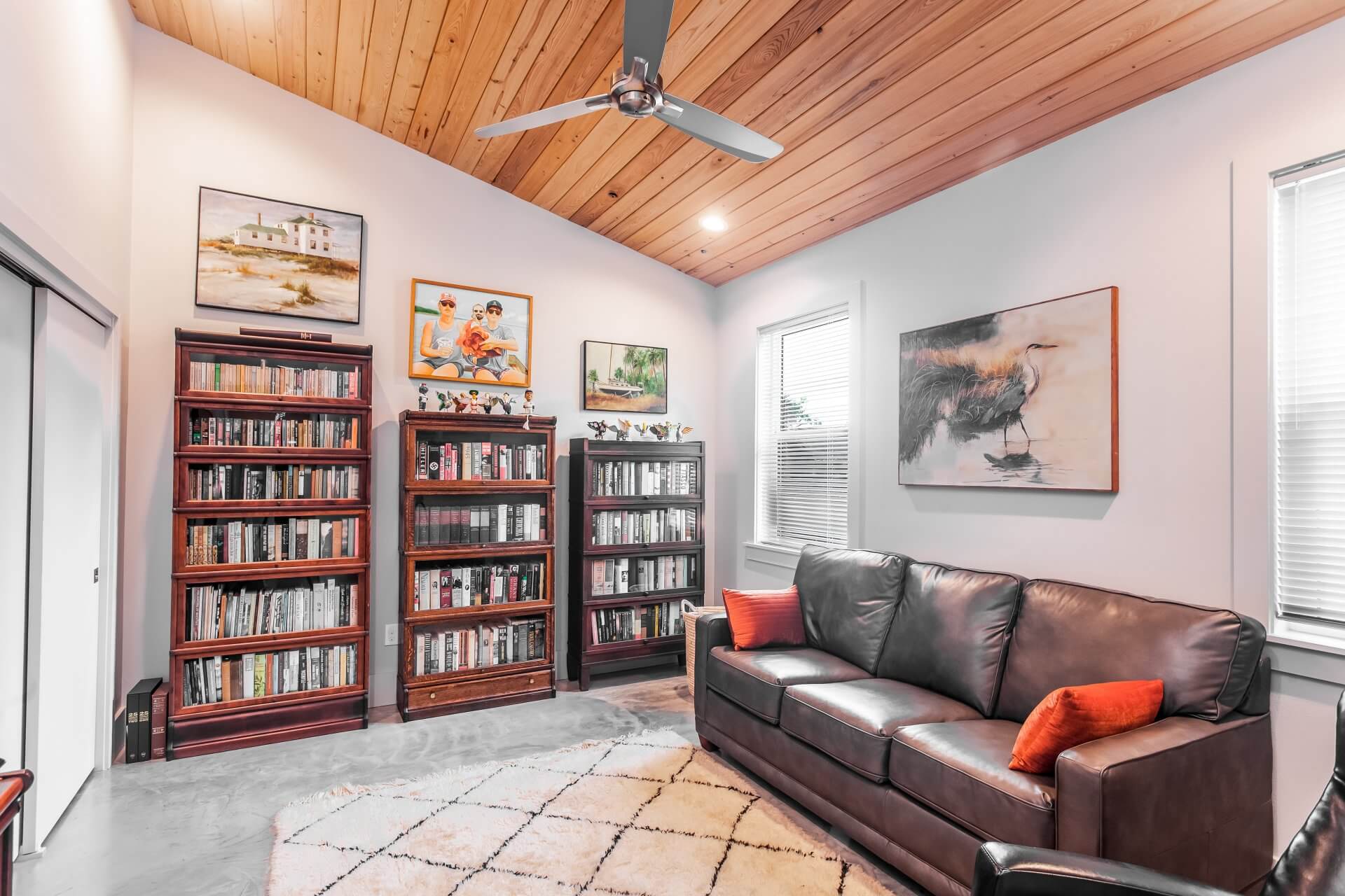 Wernike book shelves