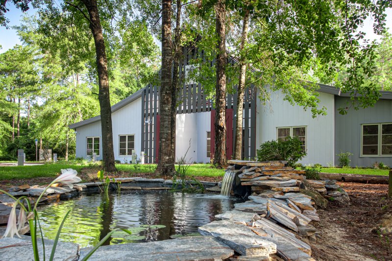 Contemporary Barn