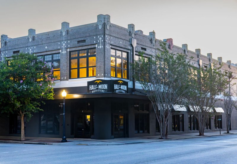 Half Moon Outfitters - Pensacola